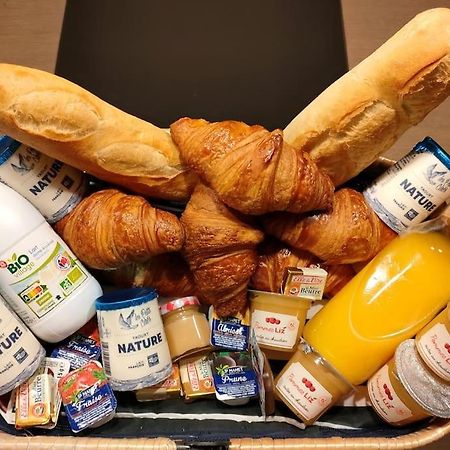 Gite "La Bulle De Lena" Avec Petit-Dejeuner Garage Et Parking Flavigny Exterior foto